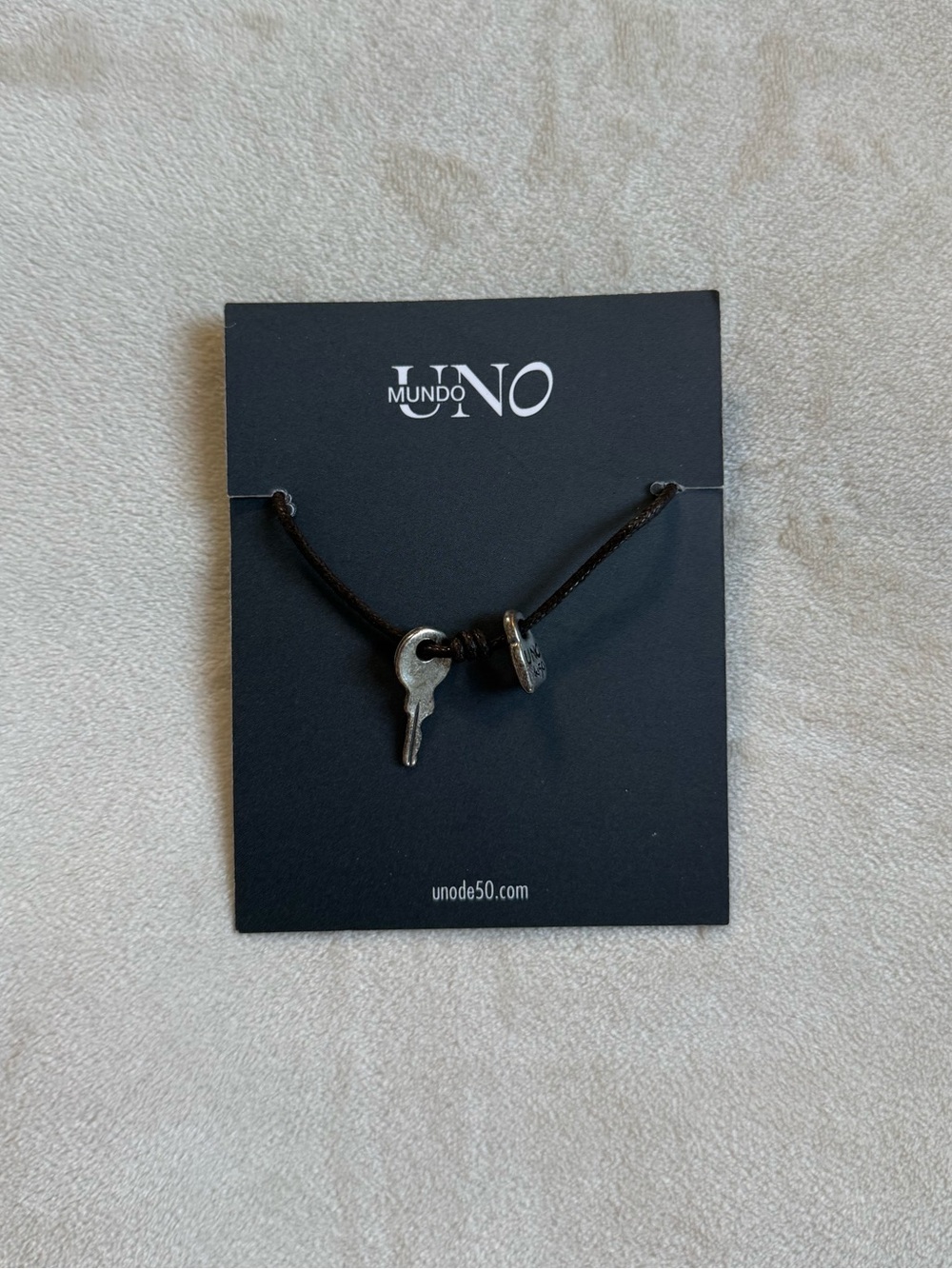 UNO de 50 lock and key cord bracelet